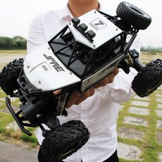 HYLSS 號遙控車漂移越野車四驅攀爬大腳車高速賽車充電玩具汽車男孩, 1個, 6241-升級28釐米銀色單電套餐-無備用電池+五號螺絲刀:如圖
