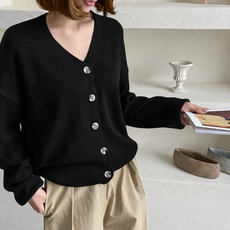 여성 브이넥 루즈핏 니트 가디건