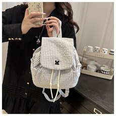 新款格子登山包 韓國學院風休閒雙肩背包 單肩水桶包, 白色雙肩 包即將賣完