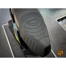 MTRT 機車坐墊 適用 JETS/JETSR/JETSL 機車椅墊, 1個, 麂皮沙發款 夜光版 有側邊字(買斷),坐墊+置物袋