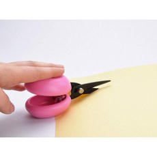 【日本HARAC】Casta兒童安心響板剪刀-黑刃不粘膠 D-CASTA（4色）(日本原裝現貨), 櫻花粉, 1個