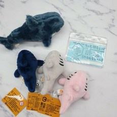 IKEA 手工鯊魚造型伸縮識別證夾 護理師學生證件扣 醫療人員吊飾, 1個