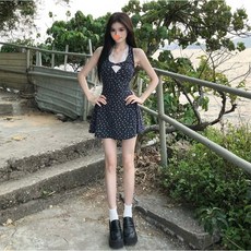 Yellwel컷아웃 디자인 레이스 트림 플로랄 원피스 여름 여성 DJP