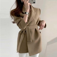 허리 벨트 모직 미디 라인 코트 여성 겨울 연말 모임룩 코디 하객룩 패션 여자 데이트