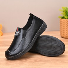 중년 여성 방수 플랫슈즈 가죽 소재의 편안한 착용감 소프트솔 단화 스타일 데일리 슈즈 외출용