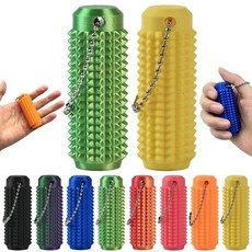 Little Ouchies 성인용 피젯 스파이크 키체인 2개 - 불안 집중력 및 통증 자극을 위한 3D 프린트 감각 스트레스 완화 장난감 휴대용 ADHD 자폐증 피젯 장난감, 그린 & 옐로우