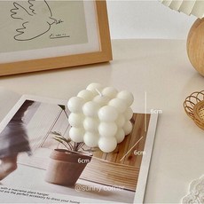 고급 아로마테라피 캔들 침실용 은은한 향 장식품 소품 선물, 기타 향료 노트, 흰색 루빅스 큐브