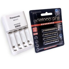 松下 智控型獨立充電器搭配eneloop pro公司貨低自放充電池 智能控制 安全可靠 持久耐用, 1個, 白色搭配4號AAA四顆贈電池盒
