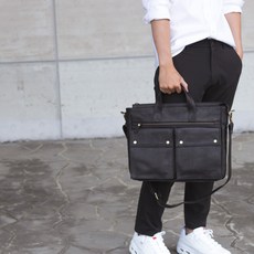 『新品上市』老爺有喜 真皮大容量手提斜背兩用電腦公事包(5245bk)-黑