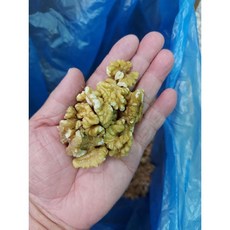 金協和 生核桃(1/2) 600g 烘焙原料 養生食品, 1個