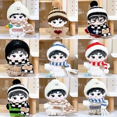 臺灣出貨 10cm娃衣 棉花娃娃 娃衣 棉花娃娃衣服娃衣冬季毛衣帽子休閒套裝玩偶公仔換裝著替配飾 娃娃換裝 娃娃配件, 1個, 黑白帽子+綠黑毛衣+黑白格圍巾,10cm棉花娃娃衣服