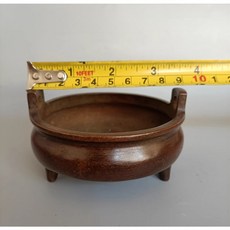 仿古雕花三足直耳香爐, 1個, 光面直耳