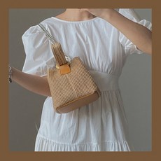 [위드기프트] 휴양지 라탄체인 버킷백