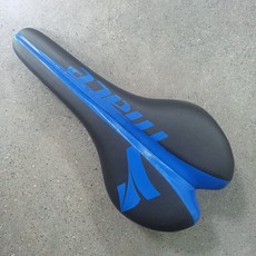 TRIACE 山地自行車坐墊 超軟加厚矽膠減震, 如圖所示, 1個