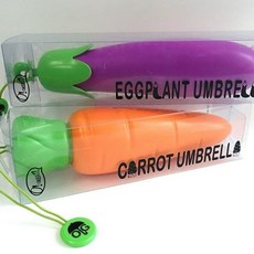 卡通造型兒童雨傘，可愛胡蘿蔔茄子辣椒圖案，輕巧折疊方便攜帶，雨天穿搭必備