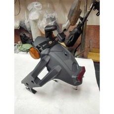MSX GROM 125 含原廠方燈架及車牌架反光片, 1個, 帥氣車牌下移 歐式防噴5件式 組合後土除