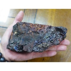 §能量礦石§ 泰國彩虹流鐵護身符 - 力泥鎳萊原礦研磨，重1242公克，能量守護，平安健康, 1個