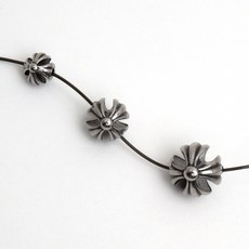 [엔비즈] 써지컬스틸 크롬스타일 플로랄문양 통과형 6/10/12mm 엔틱실버 액세서리 부자재