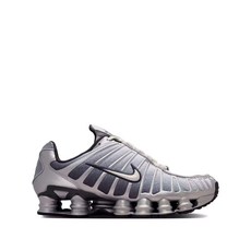 나이키 샥스 TL 메탈릭 스니커즈