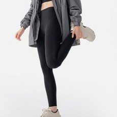 BETTER THAN LIFE 女性運動上下服套裝 9分褲