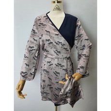 The Saba 女士斑馬絲綢高爾夫禮服