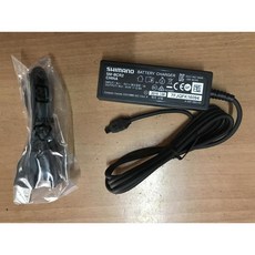 SHIMANO Di2 Battery Charger SM-BCR2 11速 隱藏式鋰電池充電器, 1個, BT-DN110-1隱藏式鋰電池