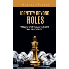 (英文圖書)Identity Beyond Roles 平裝版, Martha Ramirez, 英文