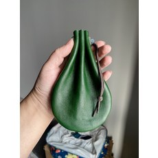 牛皮收納袋 綠色進口貝利軟牛皮 純手工縫製