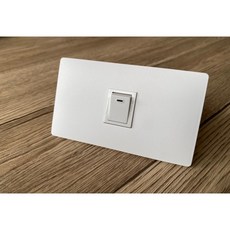 Panasonic ADVANCE 超薄面板 一開關蓋板, 1個, 霧白色蓋板/白色開關,單切開關