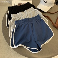 女款側邊條紋運動短褲 跑步居家休閒百搭熱褲