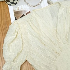 法式澎袖提花蕾絲上衣 泡泡袖 氣質短版V領女上衣