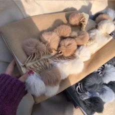 日系雙面拼接雙色加厚長款兔毛毛球圍巾 - 配大衣