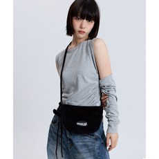 [마크니] CORDUROY MOON BAG BLACK
