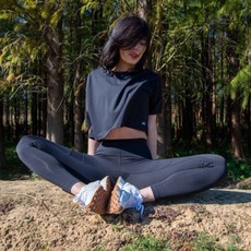 APEX 台灣製造 短版運動上衣 瑜伽上衣 短版上衣 黑色 橄欖綠