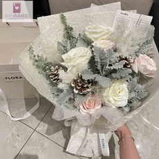 KiKi 新款花束 永生花花束 玫瑰花造型香皂花 創意生日禮物 送女友閨蜜, 初雪-【萬裏雪飄】33朵玫瑰混搭花束（花