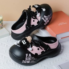 卡通毛球洞洞鞋女個性踩屎感拖鞋夏季包頭鞋帶跟外穿女生沙灘涼拖