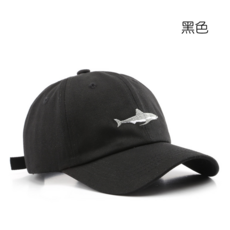 復古水洗鯊魚刺繡棒球帽 休閒彎帽鴨舌帽, 黑色, 可調節