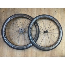 CADEX 42 碳纖維 無內胎 圈煞 700C 輪組 公路車/自行車, 詳見包裝