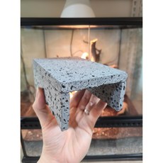 렉사용 현무암 고인돌 은신처 ( 파충류 도마뱀 거북이 은신처 ), 1개