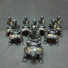 龍普賢 龍普sean LP sean 2561 齉導瑪哈辣自身騎龜供奉尊，蕊賢蕊材質，泰國萊泰一珍品，助事業順利, 1個