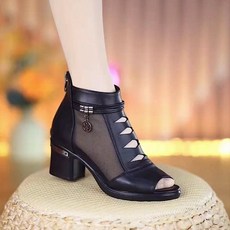 ROYALBELLE 여성 통기성 메쉬 레이스업 오픈토 편안한 착용감 소프트 가죽 통굽 샌들 부츠 D0072837