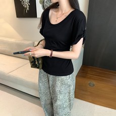 여성용 여름 루즈핏 화이트 반소매 티셔츠 여유롭고 편안한 스타일의 상의