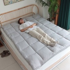 침대매트 실내생활 공간활용 깔끔정리 튼튼한 간편설치 모던디자인 생활필수 매트, 퀸