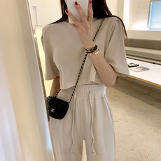 素色短袖T恤+7分寬褲套裝