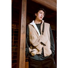 NCAA 男士戶外保暖背心 輕盈舒適 時尚有型 多口袋設計