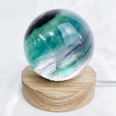 ₍мσσи_нασ ᙏ̤̫͚ ₎紅81 螢石球 6.9cm 山形千層 紆青佩紫 星空光 羽毛體 紫螢石 綠螢石 透明螢石, 1個