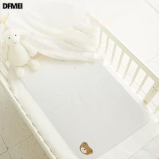 DFMEI 新生嬰兒隔尿墊寶寶防水透氣可洗純棉生理期牀墊子, 1個, 笑臉熊