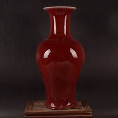 郎紅魚尾瓶, 如圖所示