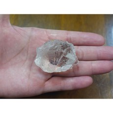 §能量礦石§ 非洲坦尚尼亞矽鈹石仿礦，348克拉骨幹水晶，寵物能量補充，穩定情緒, 1個