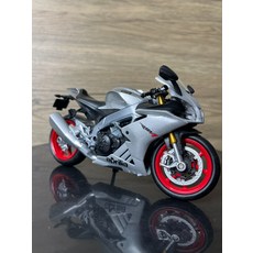 馬珂垯合金正版摩托車模型1:12 RSV4 阿普利亞 RR1000銀色賽道精緻版, 1個